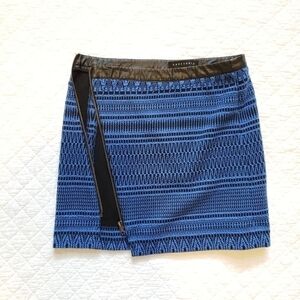 𝅺Sanctuary Y2K Zip Mini Blue Geo Black Skirt